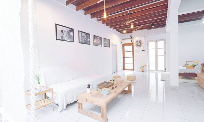 Ratchadaphisek Villa | 4 Bedroom/5 Beds Villa Din Daeng BKK