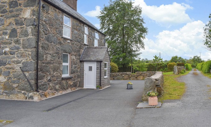 Bala Cottage | 4 bedroom accommodation in Rhyduchaf, near Bala
