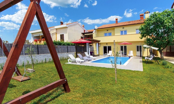 Valdebek House | 4 bedroom amazing home in Pula