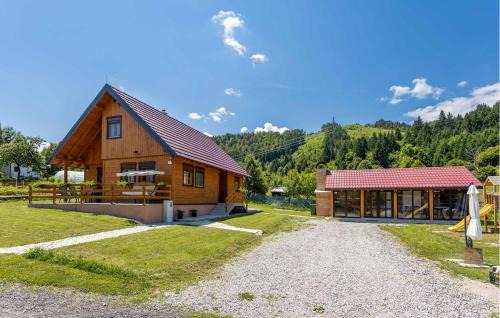 Mrkopalj House | 4 Bedroom Awesome Home In Sunger