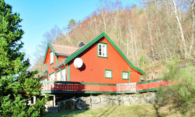 Lyngdal House | 4 bedroom beautiful home in Lyngdal
