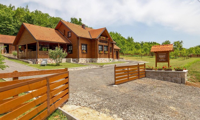 Otocac House | 4 bedroom beautiful home in Otocac