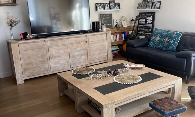 Beziers Villa | 4-bedroom family home with garden, pool and outbuilding