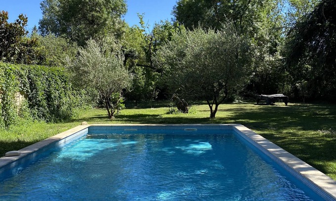 Les Angles House | 4-bedroom house, 5min from Avignon center