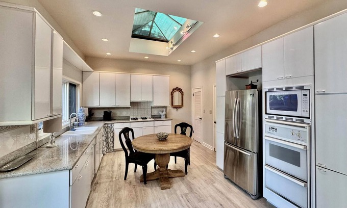 Toro Canyon House | 4-bedroom house in Montecito with Ocean and Mountain View