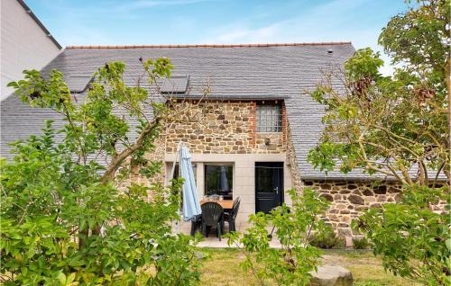 Cherrueix House | 4 Bedroom Lovely Home In Cherrueix