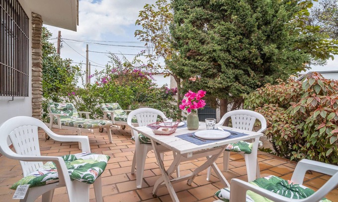 Palmones House | 4 bedroom pet friendly home in Palmones