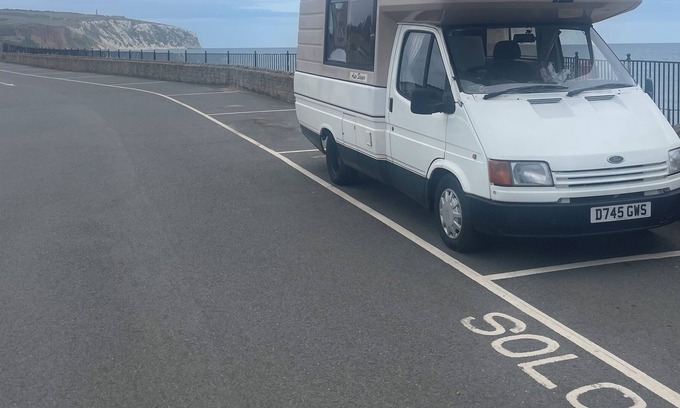 Lake House | 4 Berth Motorhome Hire on the Isle of Wight. accommodation Only or Self Drive