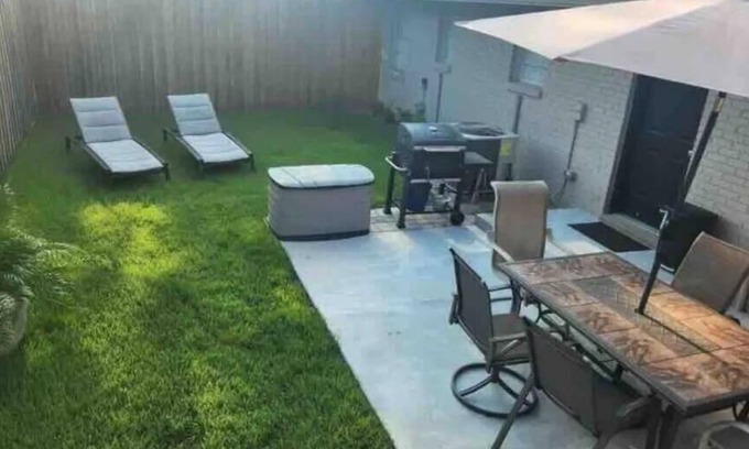 Fort Walton Beach House | 4 BR 2BA Home Private Fence Patio, Grill, Easy Boat & Tlr. Parking