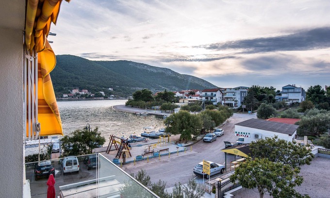 Grebastica Apartment | 4* Holidays Roko, Modern Apartments, Swimming Pool, on-site Restaurant, Sea View