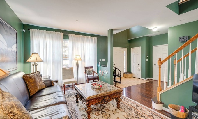 Washington House | 4 Mi to Nationals Park: Quiet Getaway w/Fire Pit