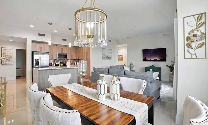 Beachwalk Isles Condo | 4 Miles to Fort Myers Beach and Margaritaville
