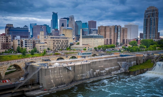 Downtown Minneapolis House | 4 Modern Downtown Rooms, Short Ride To Minneapolis Institute of Arts!