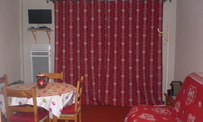 Saint-Francois-Longchamp Apartment | 4 persons departure and return ski to the feet