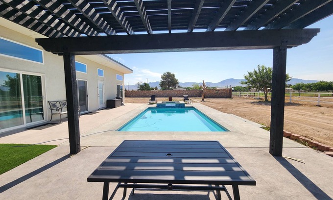 Chamberino Cottage | 4 Person Family or Couples Retreat