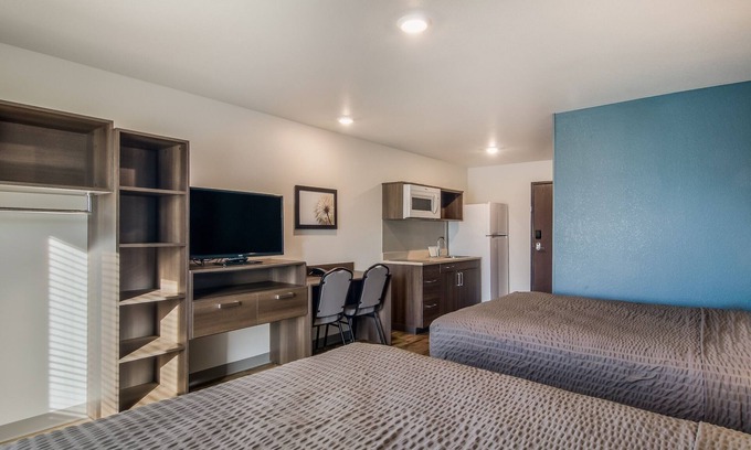 Greenville - Spartanburg Hotel | 4 Spacious Rooms Near Michelin HQ – Perfect for Business Trips & Extended Stays