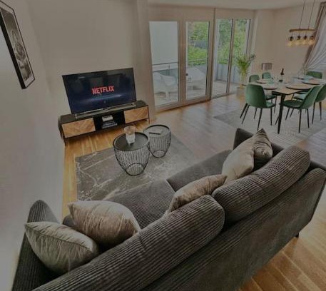 Leinfelden-Echterdingen Apartment | 4-Zimmer-Apartment - Messe - Airport - Tiefgarage - 3-Schlafzimmer - Küche