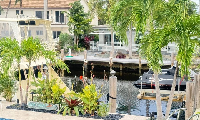 Dania Beach House | 40% DISCOUNT NEW YRS WK-NEWLY BUILT WTR FRNT BCH HM in East Ft Lauderdale Area