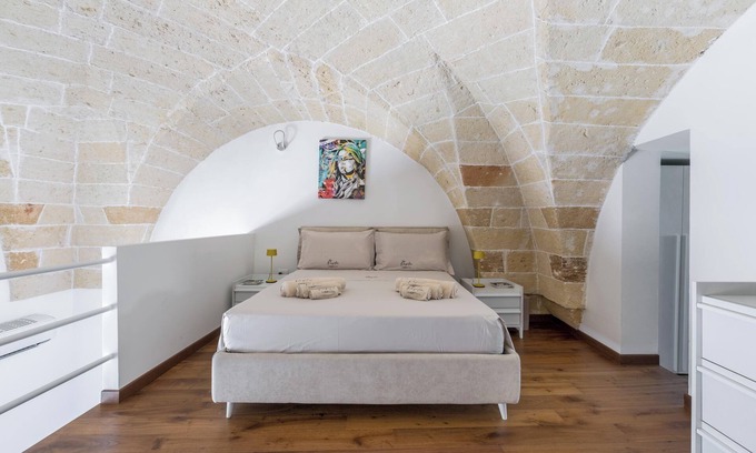 Squinzano Apartment | 4153 Pasitea Luxury Suite by Barbarhouse
