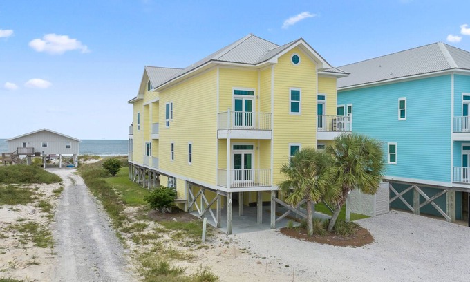 Southpointe House | 4364 HWY 180 Fort Morgan - 4 Bedroom Beachfront