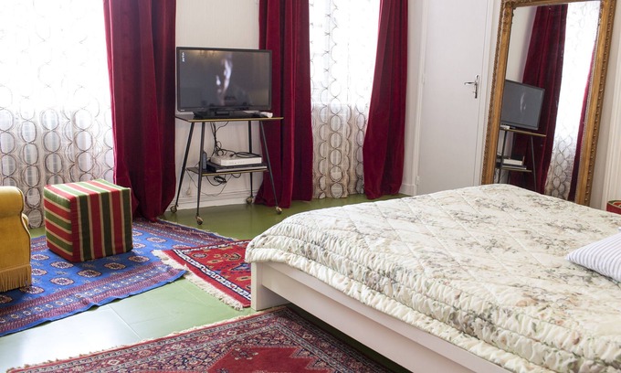 Montauban House | 46FM : Montauban GuestHouse :