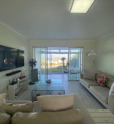 Westcliff Apartment | 47 Whale Rock Estate