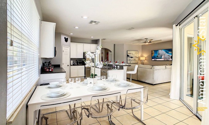 Trafalgar Village House | 4952TS - 03/10 · Cozy 4BR Family Home Private Pool/BBQ/Gaming Room!
