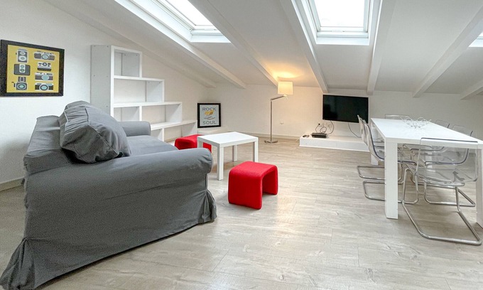 Cannes City Centre Apartment | 4A tony Allard