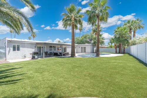Raskin Estates House | 4BD Kierland & Scottsdale Quarters Pool & Palms