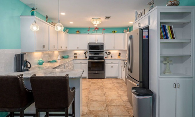 Kingston House | 4Bdrm 3ba Swim & Launch Close Lake Texoma