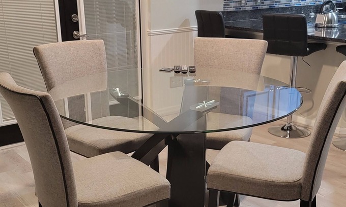 Groveland House | 4bds 2.5 bath