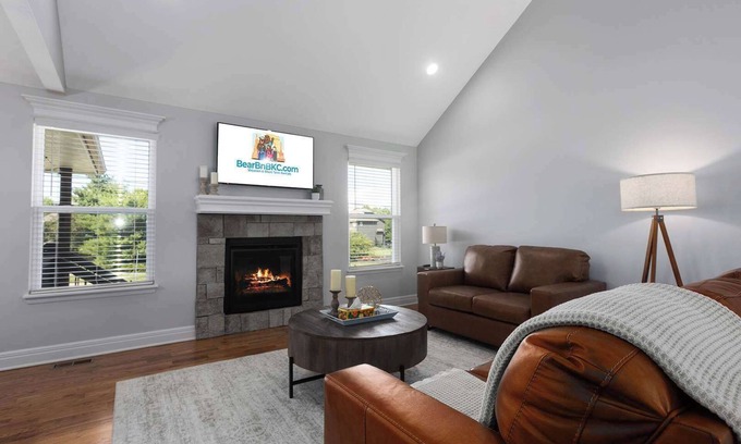 Shawnee House | 4BR Home Near MidAmerica Sport Complex KingBeds