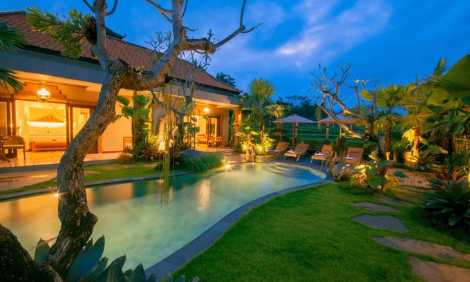 Melayang Villa | 4BR Tropical Family Villa in Ubud