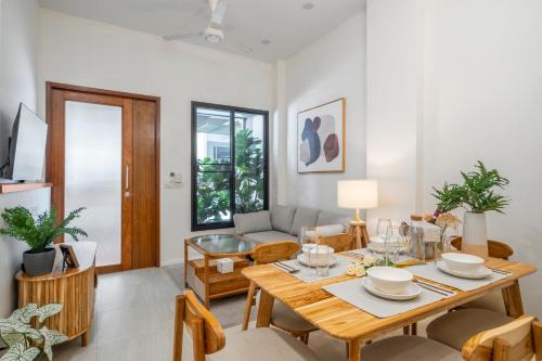 China Town House | 4BR Walk to Chinatown, MRT Luggage Dropoff