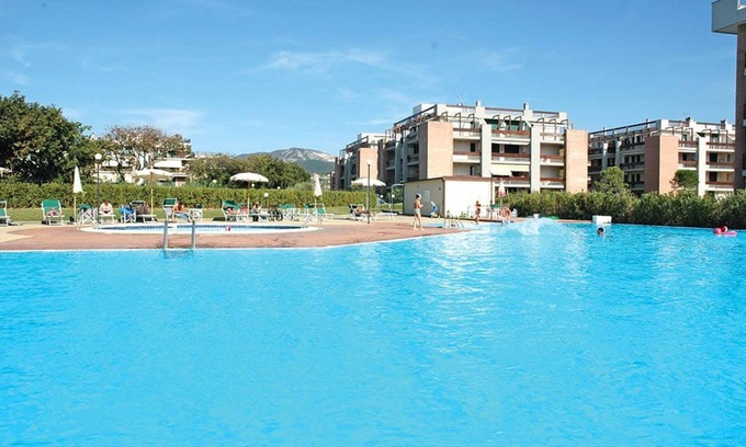 San Vincenzo Apartment | 5 bed places with swimming pool in the area Coop-Rif. Stella Marina