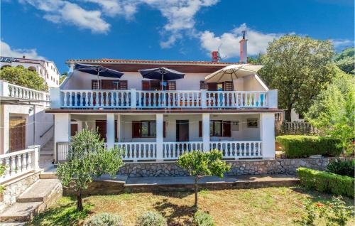 Klenovica House | 5 Bedroom Amazing Home In Klenovica