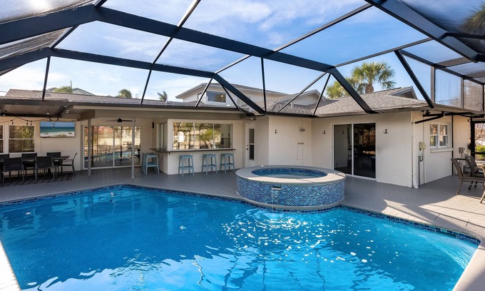 Siesta Key House | 5-Bedroom house on Siesta Key - walk to beach or village