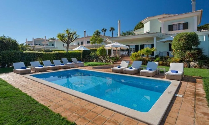 Quinta do Lago Villa | 5 Bedroom Villa W/ Private Pool in Quinta do Lago
