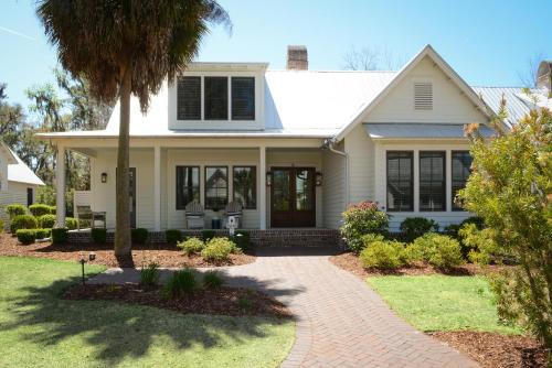 Palmetto Bluff House | 5 Bedroom Wilson Village Home 5048