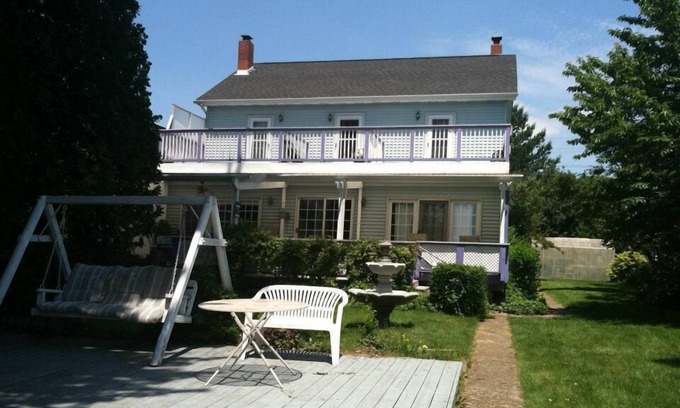 Pearl Beach House | 5 Bedrooms! 5 Bathrooms! 300 Foot Dock! Waterfront! Family-Friendly!