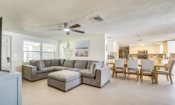 Holiday House | 5 Mi to Beach: Home w/Pool in Holiday!