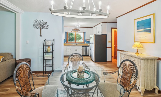 Myrtle Beach Cottage | 5 Mi to Boardwalk: Myrtle Beach Home Near Golfing