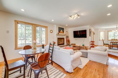 Truckee House | 5 Mi to Northstar Resort! Family Home with Hot Tub