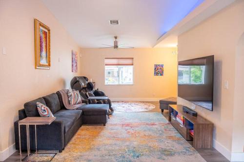 Fort Lauderdale House | 5 min to airport and 15 min to beach!