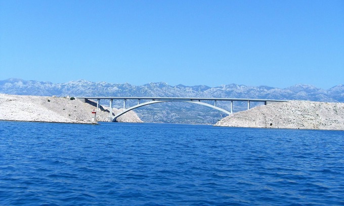 Privlaka Apartment | 5 minutes away from amusement park Family apartment with terrace