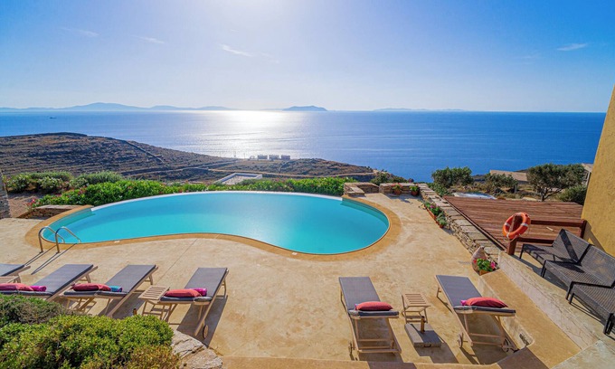 Kea Villa | 5 MINUTES DRIVE TO THE BEST BEACH OF THE ISLAND