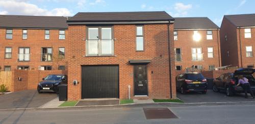 Doncaster House | 5 Star 1 Bed Sleeps 4 Free Parking