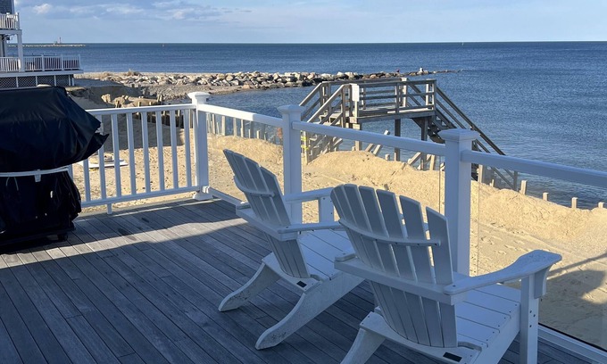Sandwich Cottage | 5 White Cap Path - Waterfront cottage in Sandwich, stunning views!