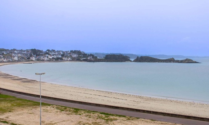 Erquy Apartment | 509 - Studio with balcony and sea view on the top floor