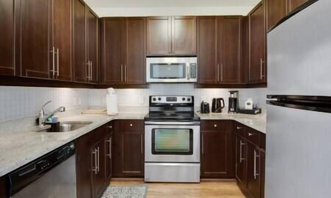 Old Town Alexandria Apartment | 532 · Live Well | Relax | Cozy | Old Town | 2 Bedrooms